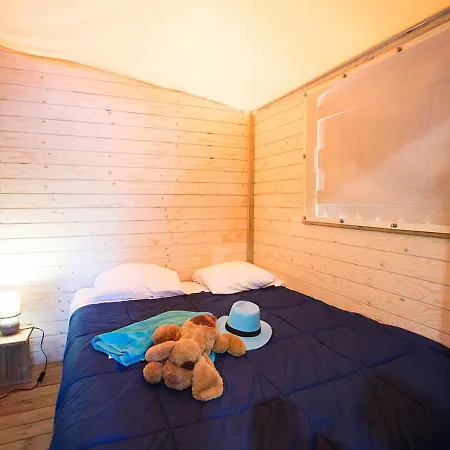 Campeggio Village Le Vieux Port*****