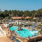 Village Le Vieux Port***** Camping 3*