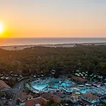 Village Le Vieux Port***** Camping 3*