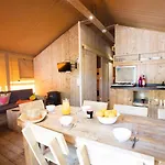 Village Le Vieux Port***** 3*