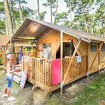 Village Le Vieux Port***** Camping 3*