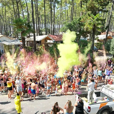 Village Le Vieux Port***** Campsite 3*