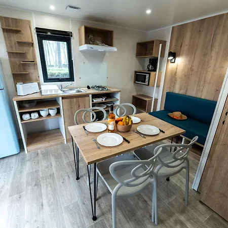 Village Le Vieux Port***** 3*