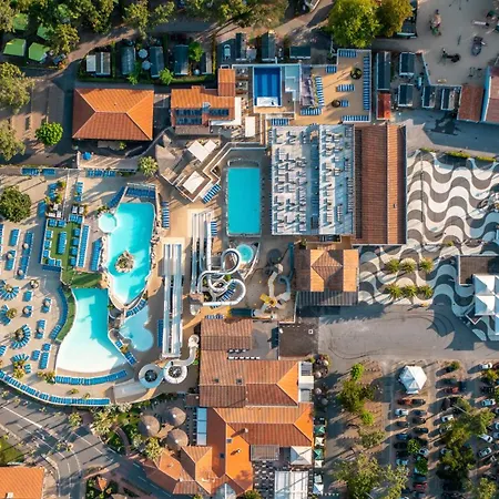 Campsite Village Le Vieux Port***** Messanges (Landes)