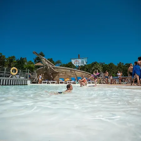 Village Le Vieux Port***** 3*