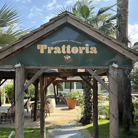 Κάμπινγκ Village Le Vieux Port*****
