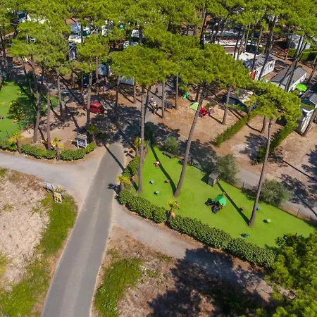 Village Le Vieux Port***** Campsite