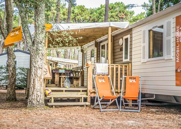 Village Le Vieux Port***** Kemping